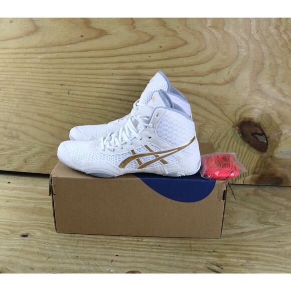 New Asics Womens 7 Sneakers White Champagne Matblazer Wrestling - Picture 1 of 5